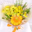 Солнечный комплимент - букет из хризантемы, альстромерии и герберы